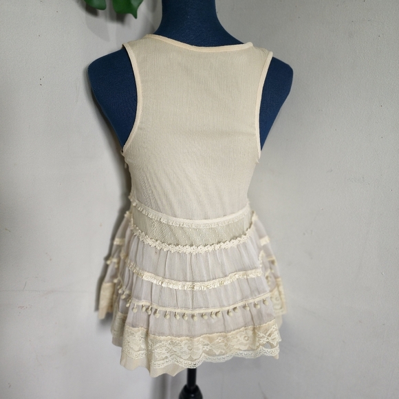 Forever 21 Sheer Lace Pom Pom Overlay Flowy Tank Top - Picture 4 of 6